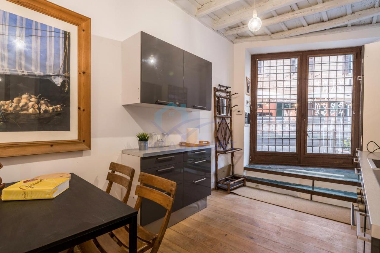 Cozy Entire Apt Close To Piazza Trilussa Rome Bagian luar foto